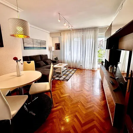 Apartment En Pleno Centro Con Parking Incluido Atuaire *